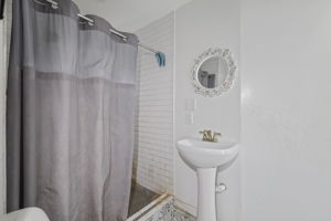  Photo 35