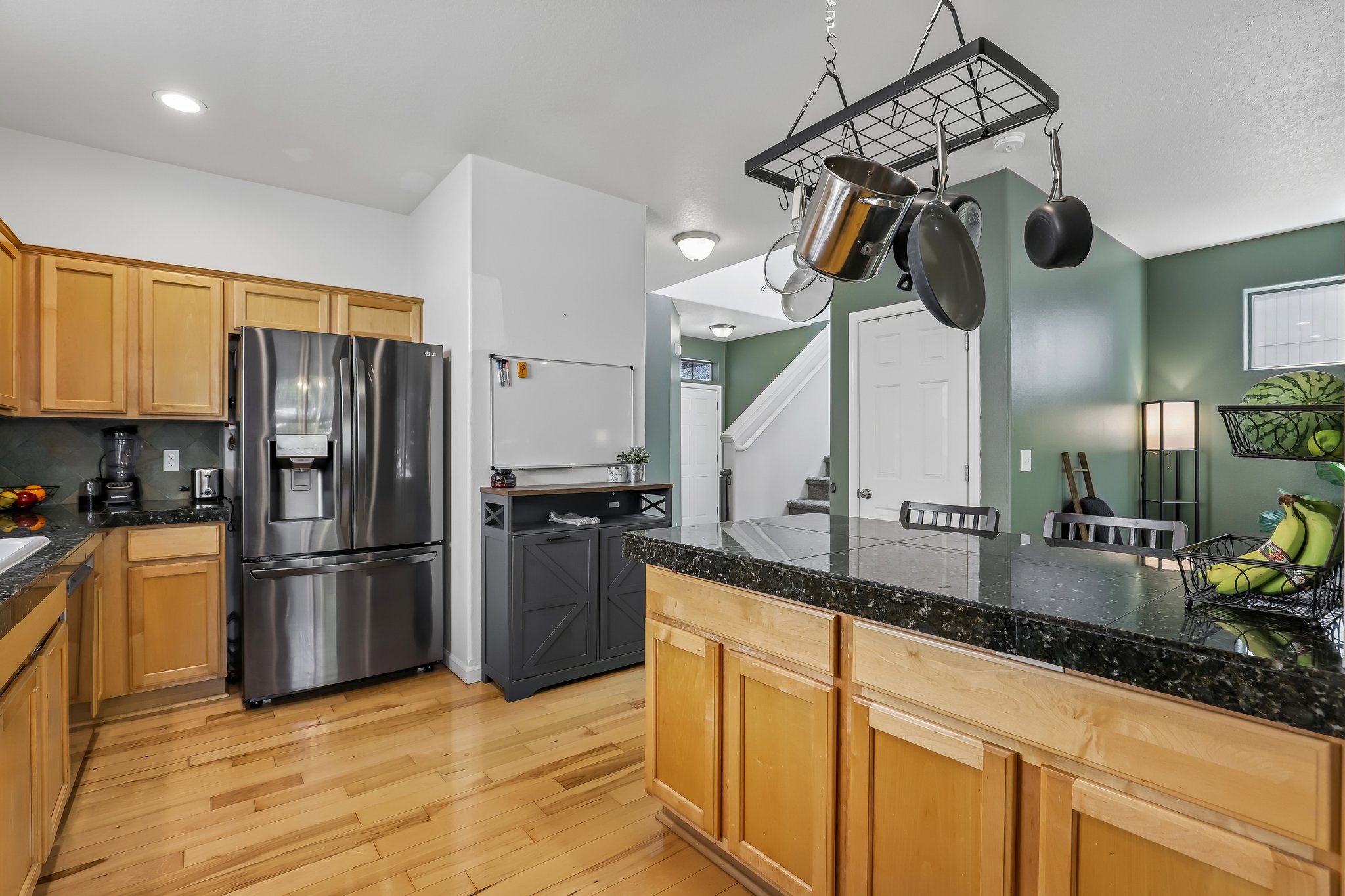 NE 44th St-S0108-035.jpg