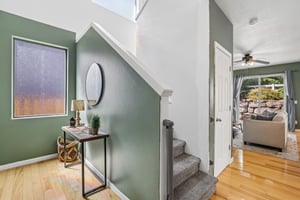 NE 44th St-S0108-038.jpg