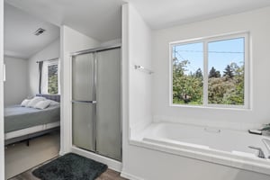 NE 44th St-S0108-047.jpg