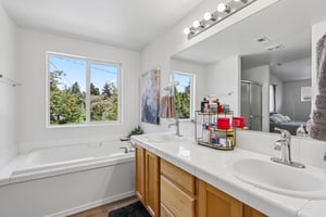 NE 44th St-S0108-049.jpg