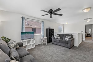NE 44th St-S0108-057.jpg
