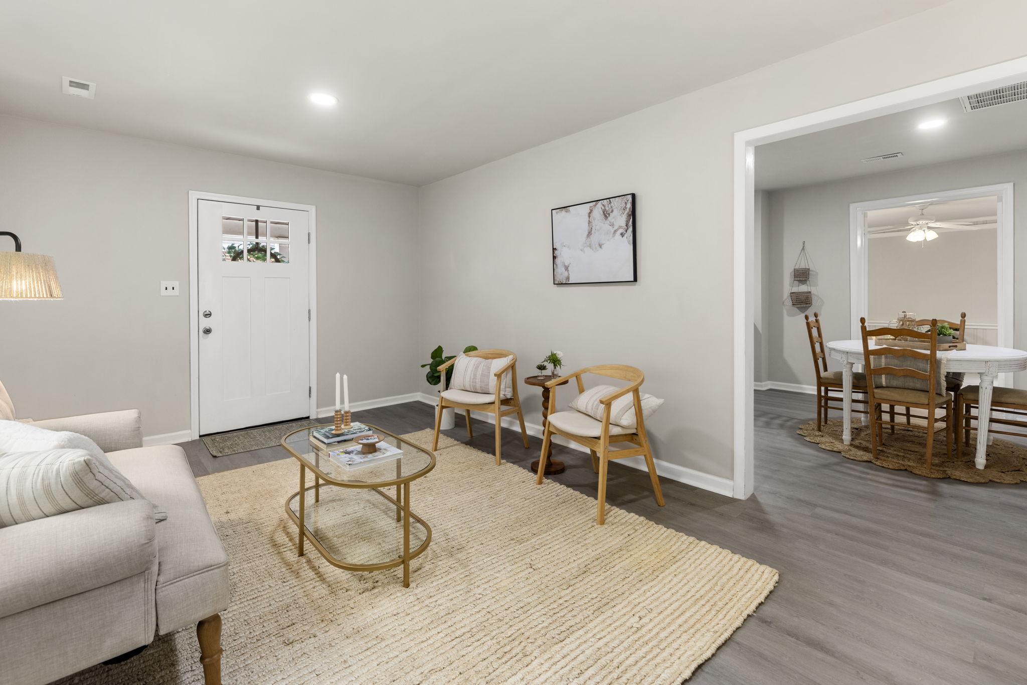 Large cased opening from living room to dining area.