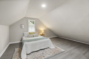 2nd floor loft space could be another bedroom, an office, a playroom, or some combination of them.