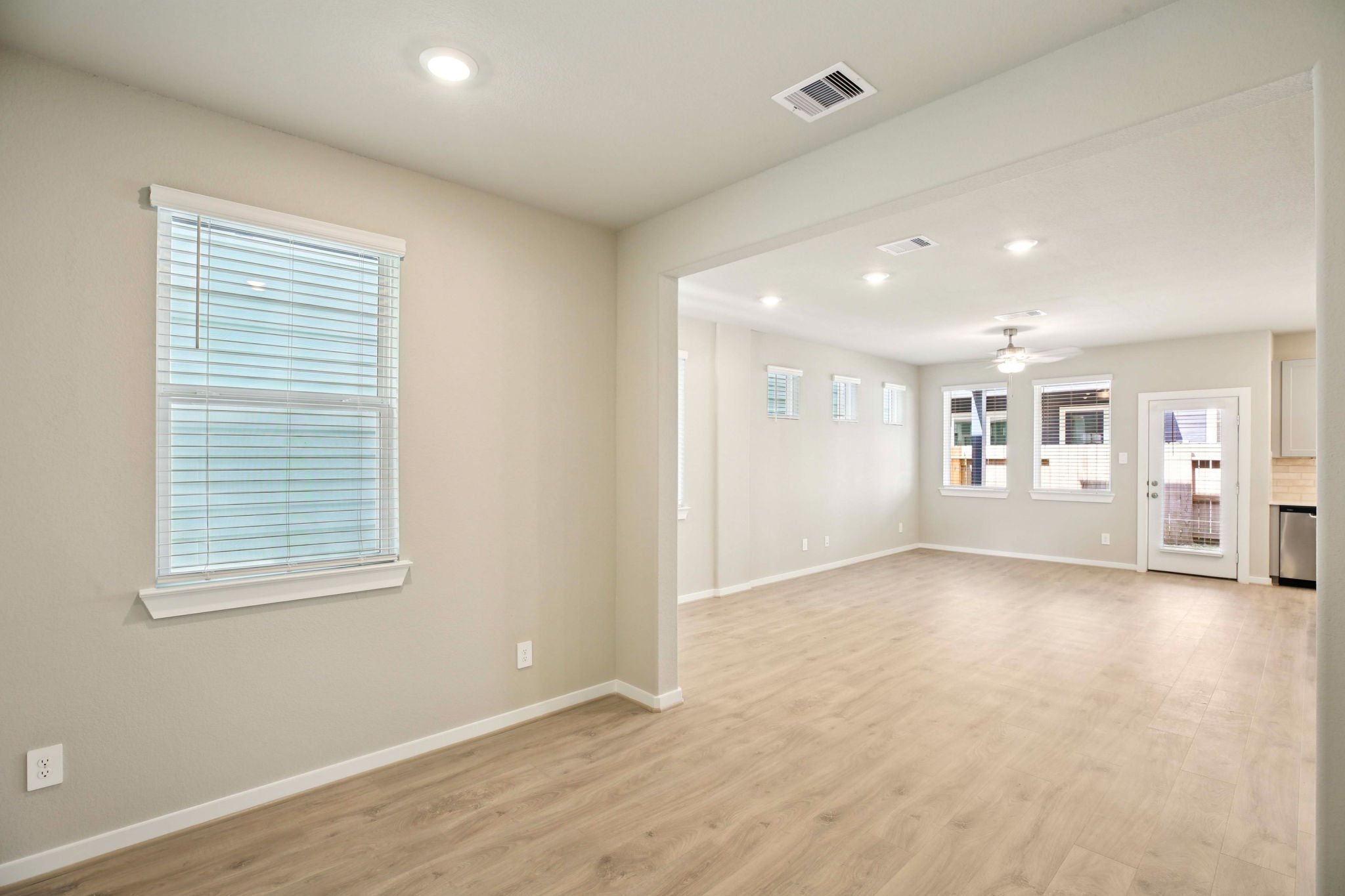 Houston - Kemah Crossing Townhome Collection - 551 Avisa Dr Kemah TX 77565 - 005