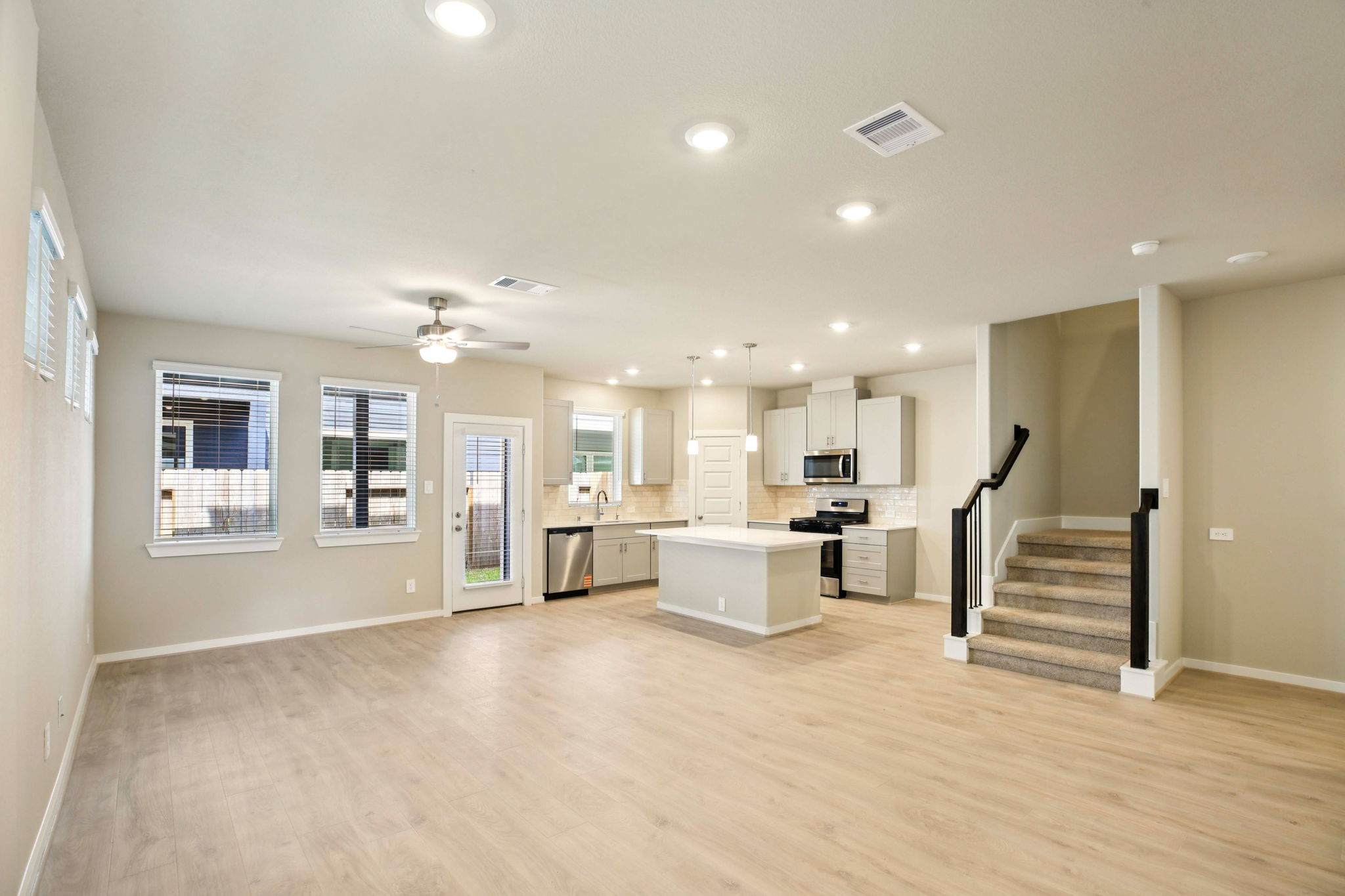 Houston - Kemah Crossing Townhome Collection - 551 Avisa Dr Kemah TX 77565 - 007