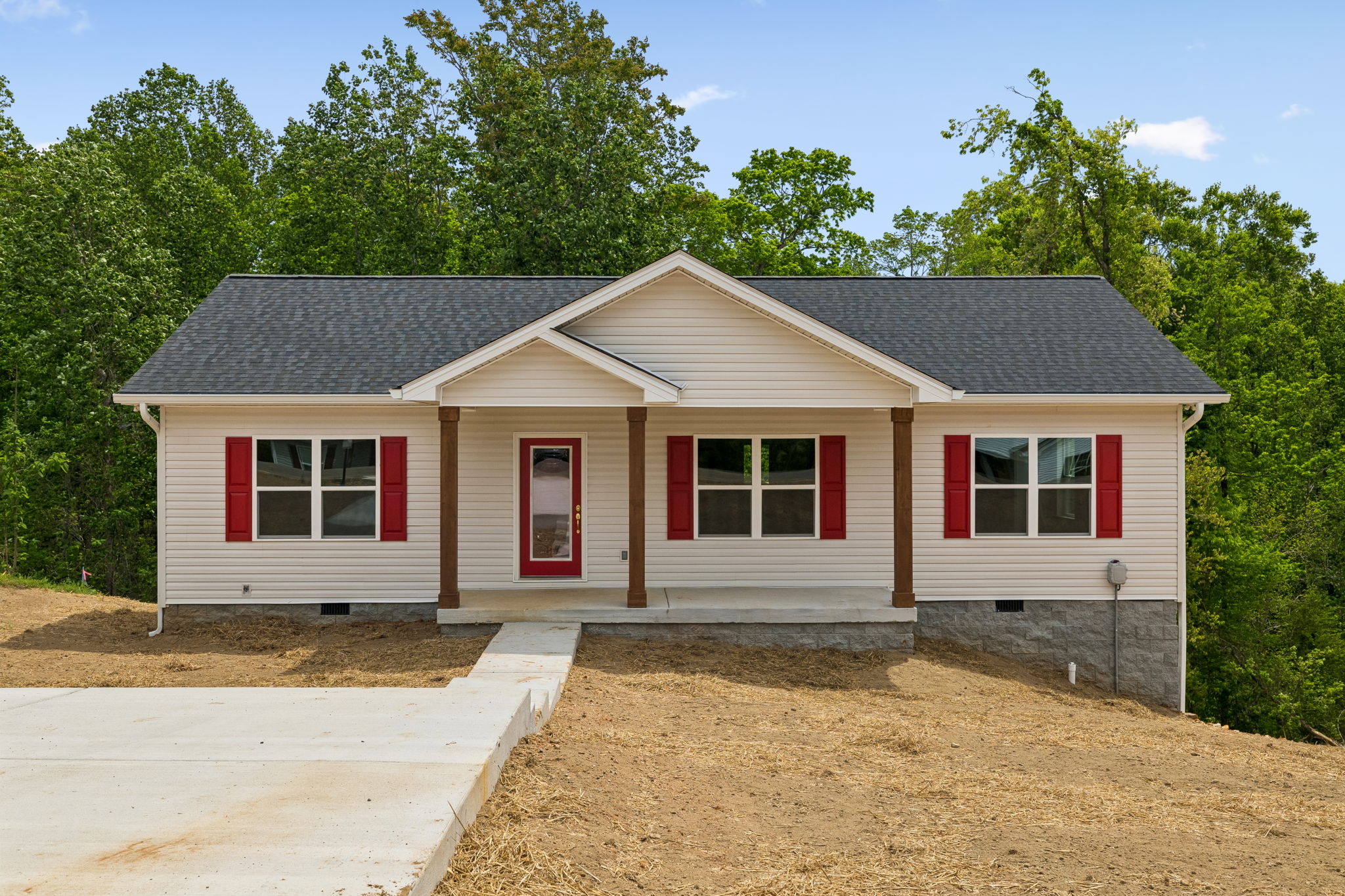 551 Skyview Dr, Ashland City, TN