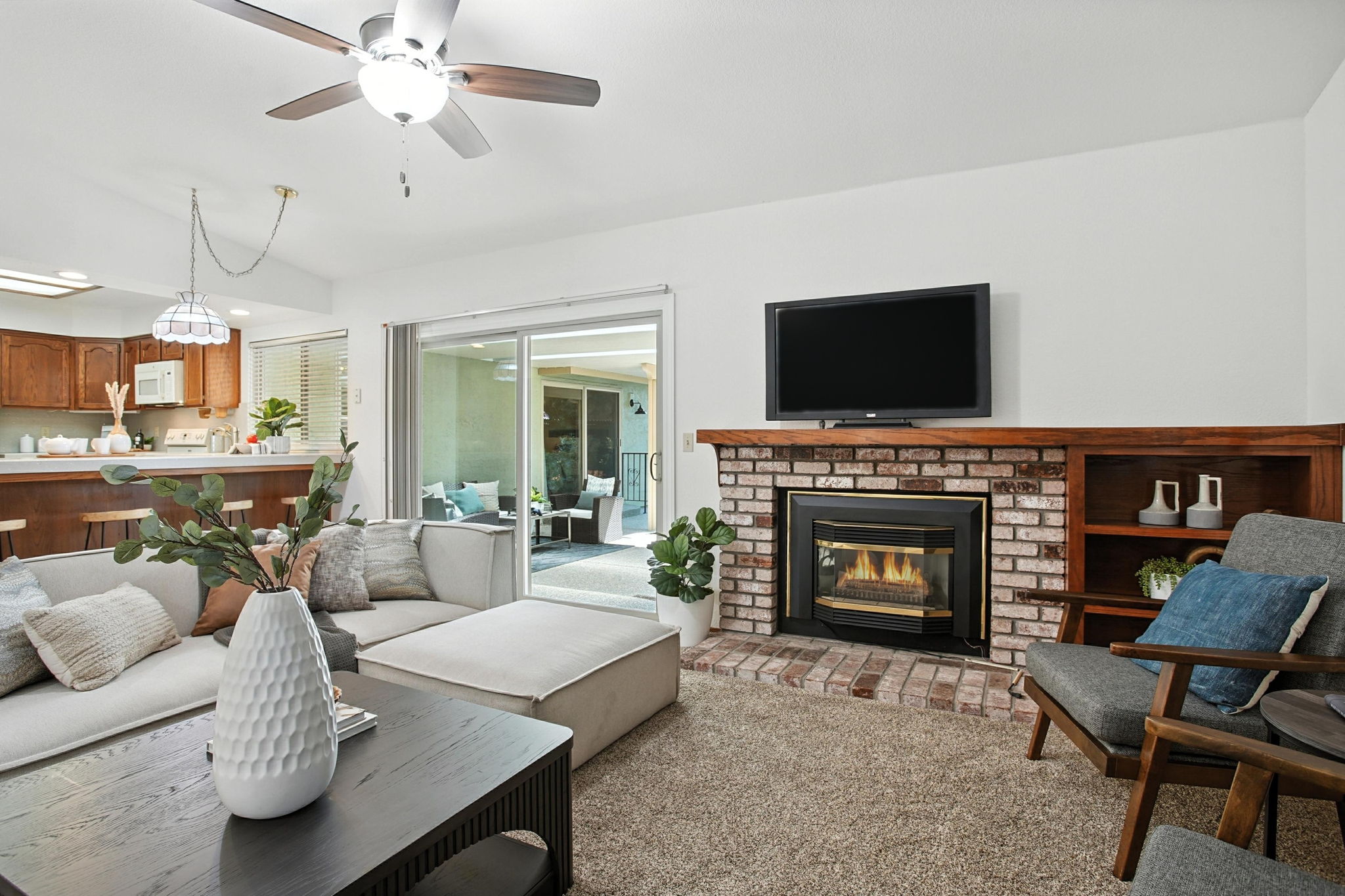004_551 Stonewood Dr