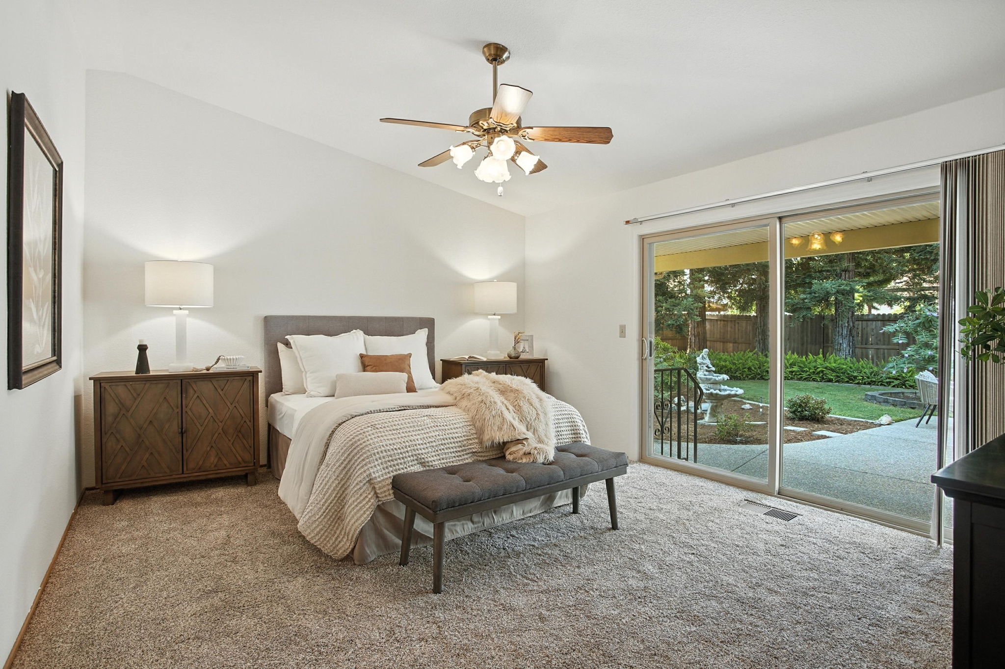 017_551 Stonewood Dr