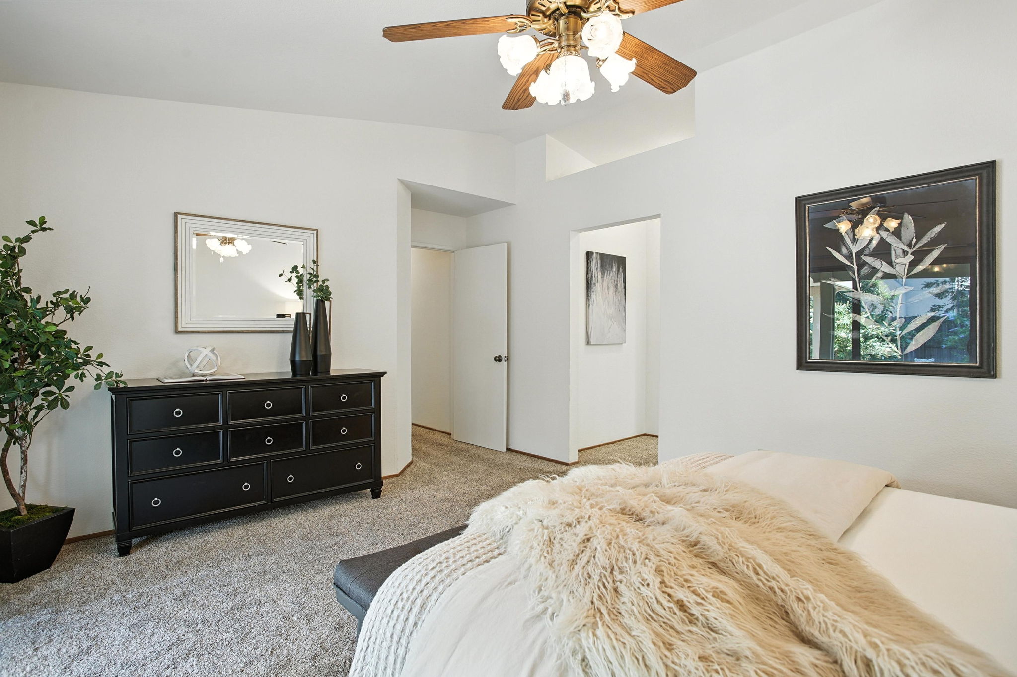 018_551 Stonewood Dr