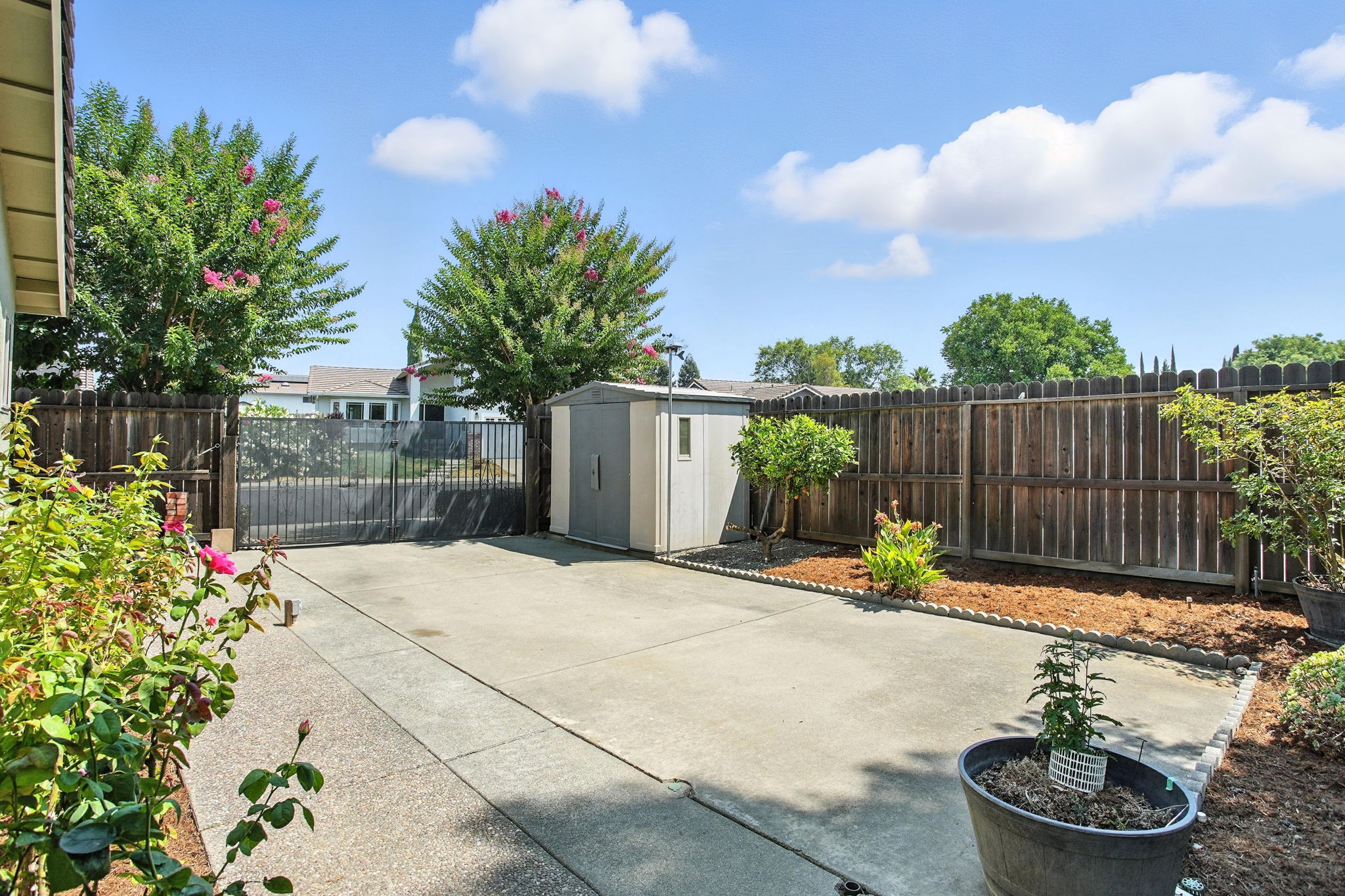 043_551 Stonewood Dr