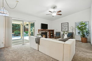 007_551 Stonewood Dr