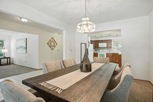 013_551 Stonewood Dr