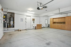 037_551 Stonewood Dr