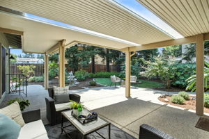 040_551 Stonewood Dr