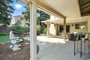 041_551 Stonewood Dr