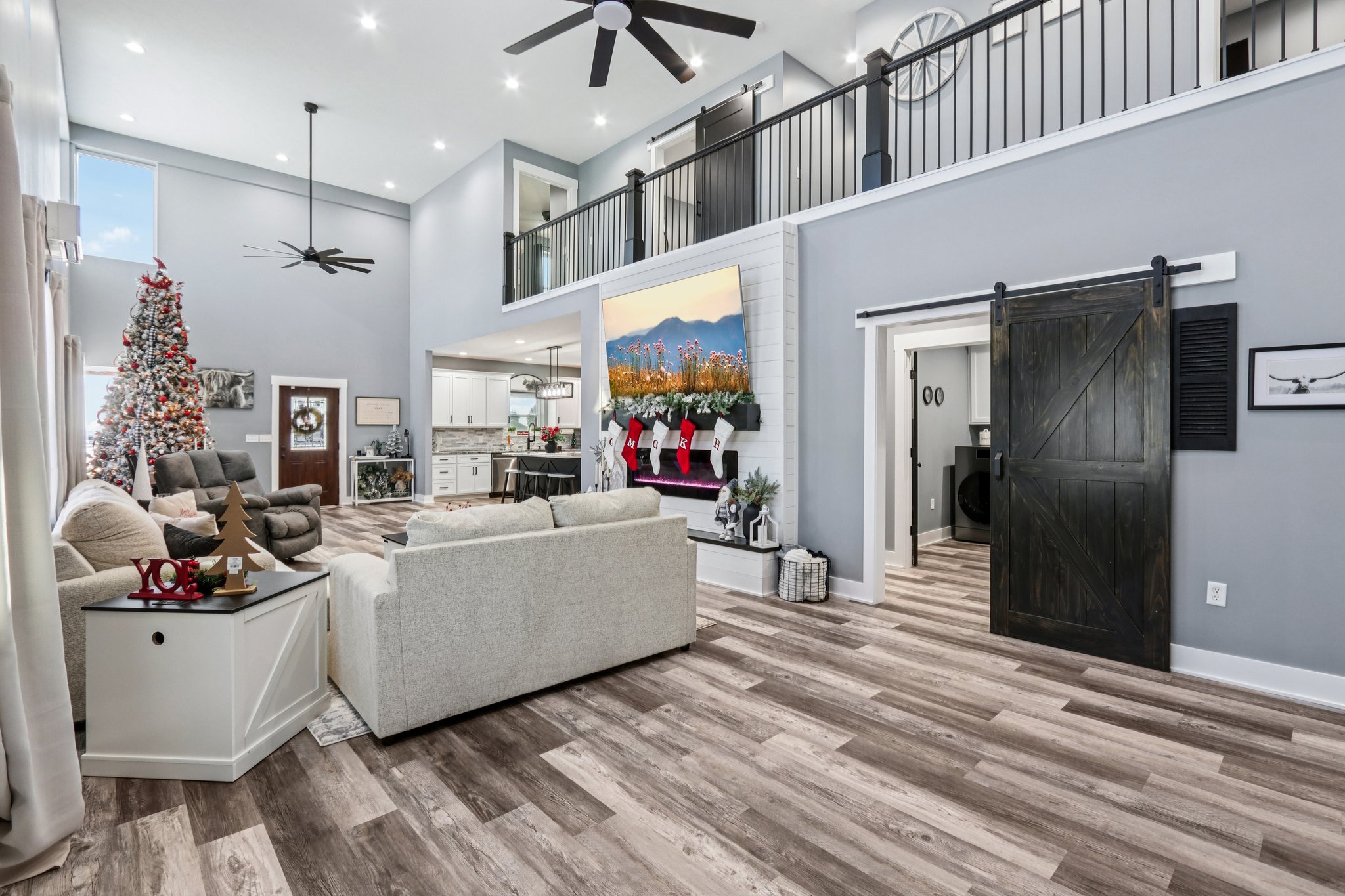 Rocklane Rd-L0512-010.jpg