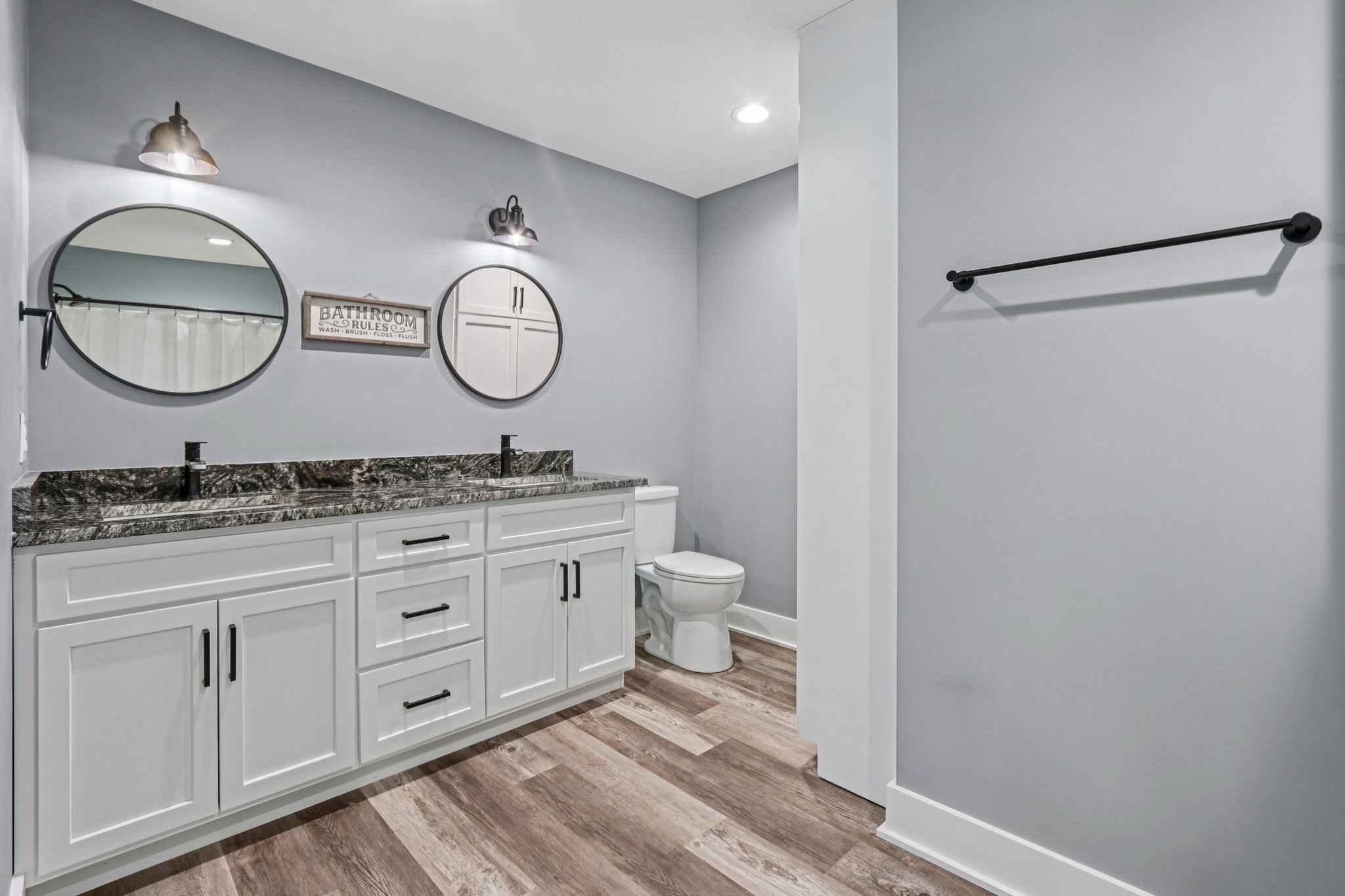 Rocklane Rd-L0512-026.jpg