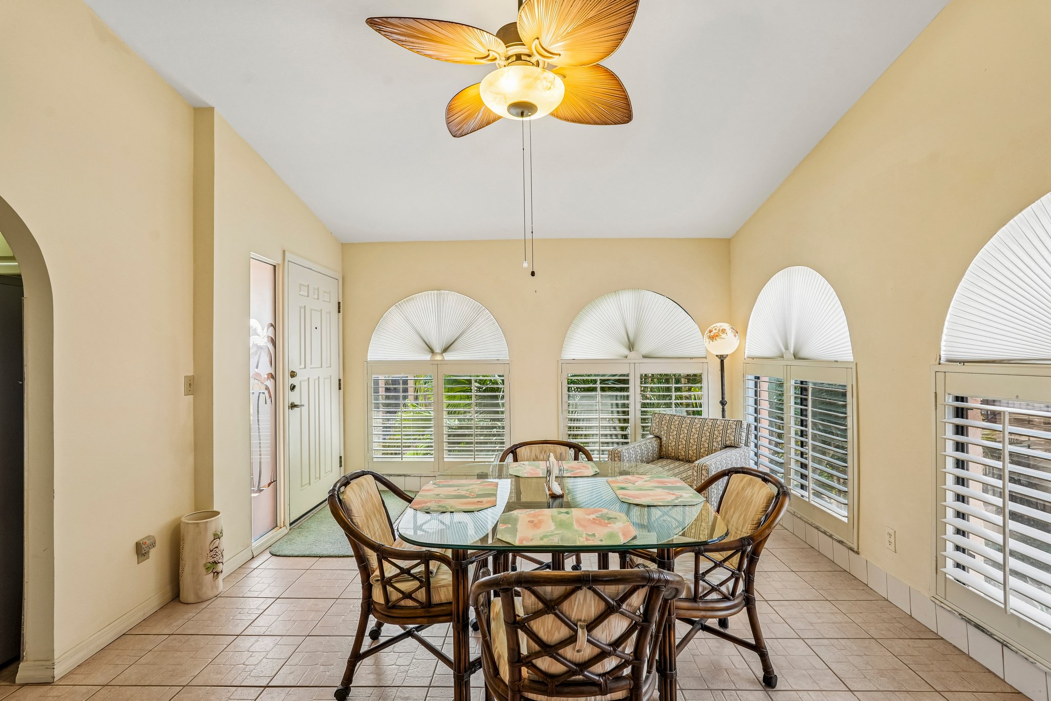 SW 4th Pl 605-S0605-011.jpg