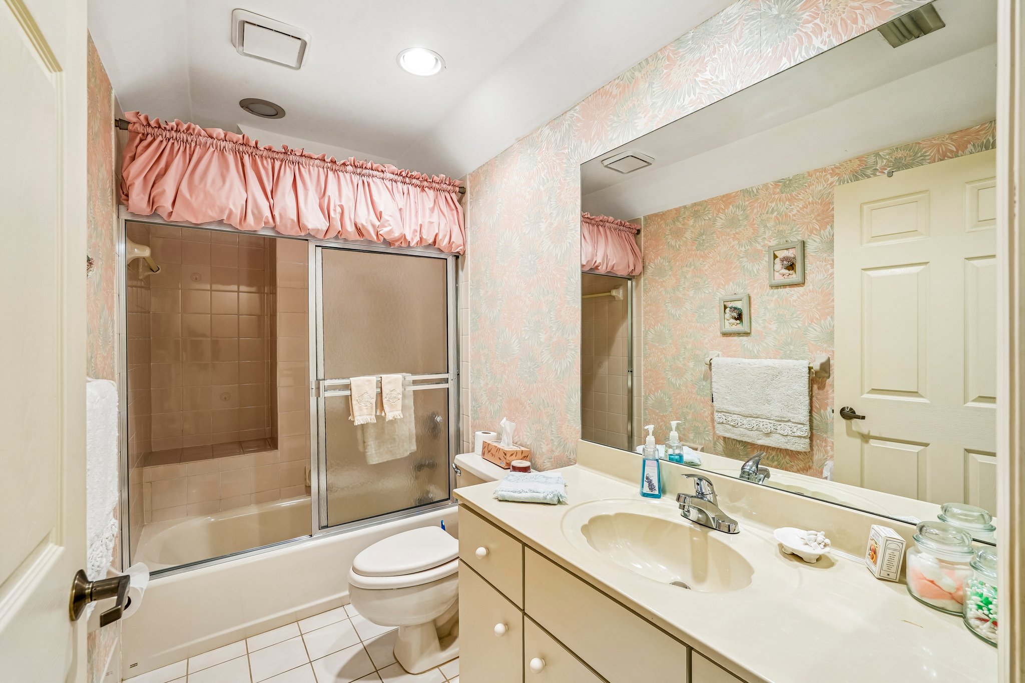SW 4th Pl 605-S0605-018.jpg