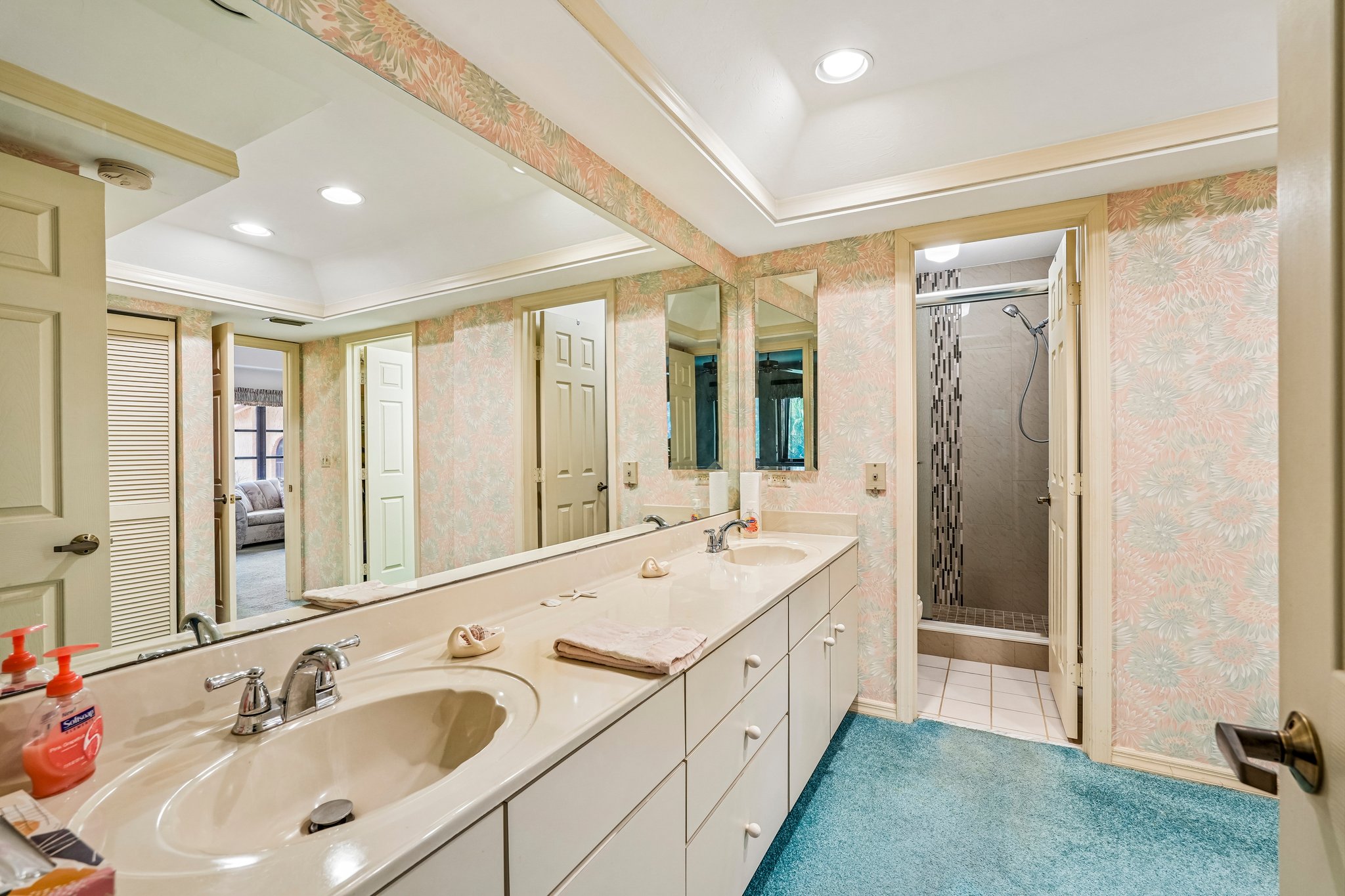 SW 4th Pl 605-S0605-024.jpg