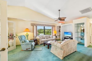 SW 4th Pl 605-S0605-005.jpg
