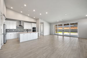 Dining to Kitchen