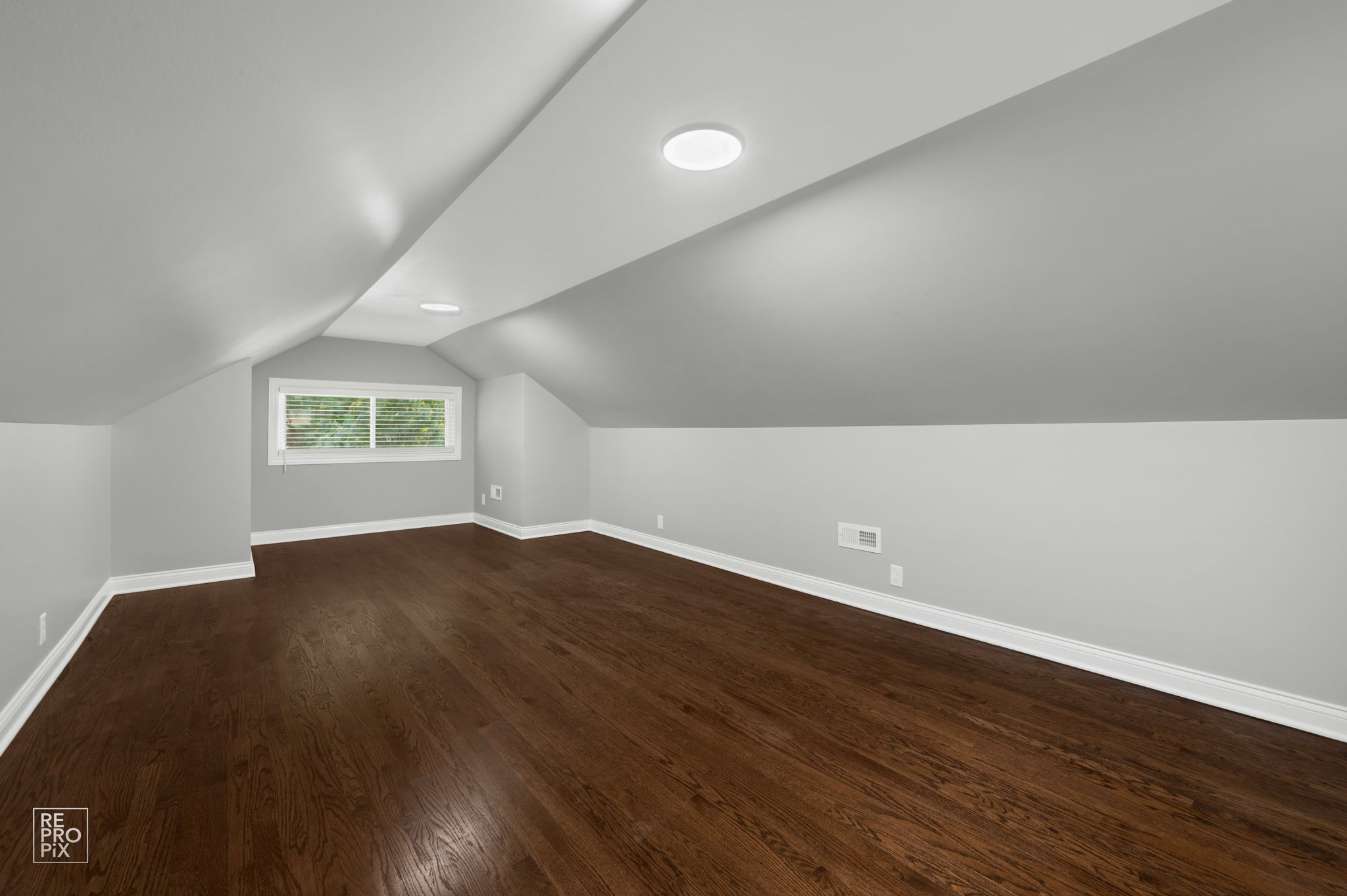 5512 W Potomac Ave, Chicago, IL 60651_017