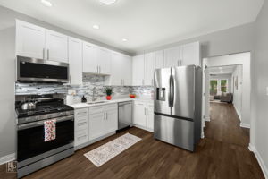 5512 W Potomac Ave, Chicago, IL 60651_010