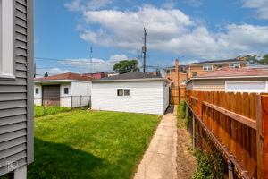 5512 W Potomac Ave, Chicago, IL 60651_019