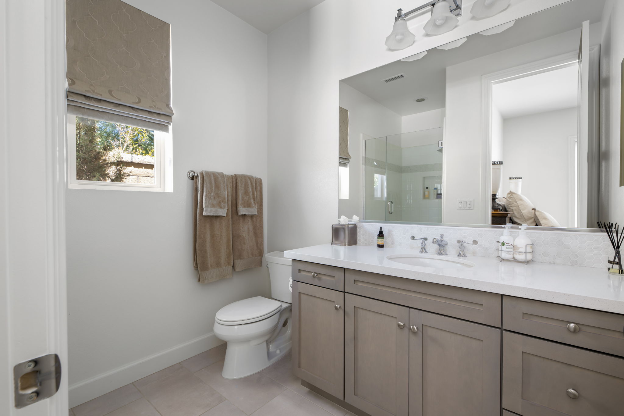 Guest Bath 2