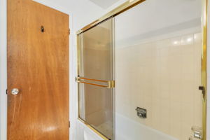  Photo 34