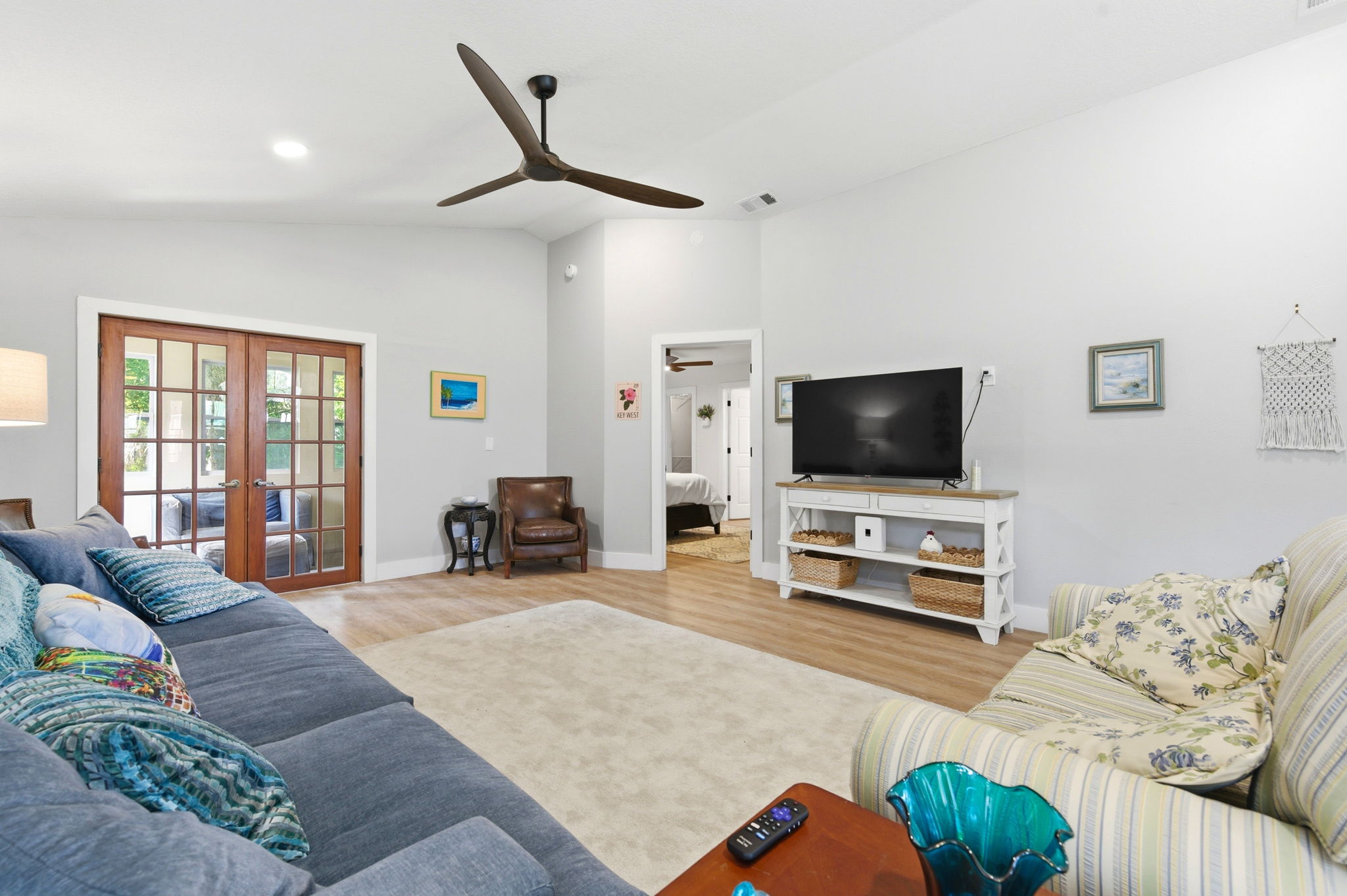 Interiors (10)