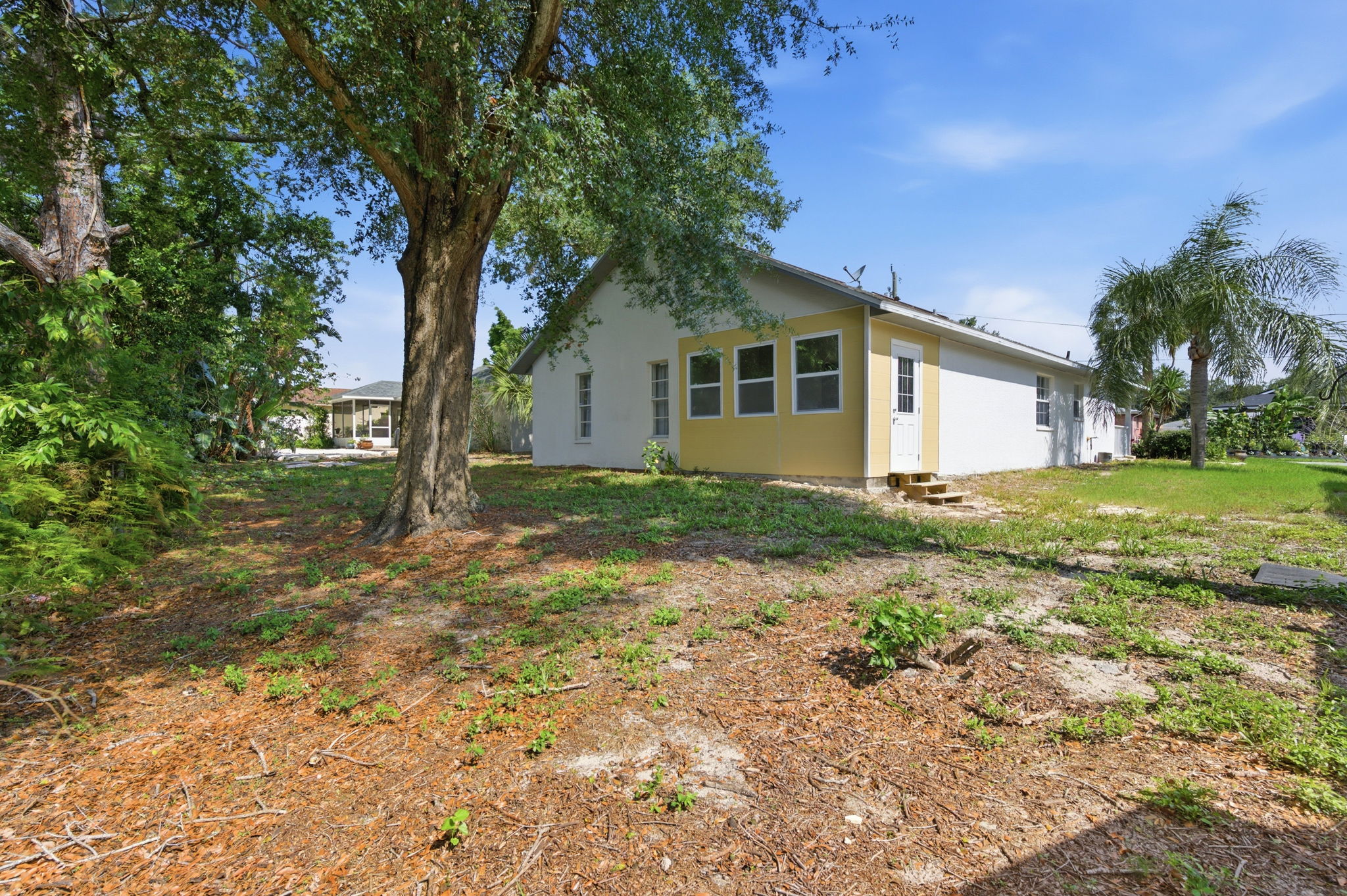 Rear Exteriors (3)