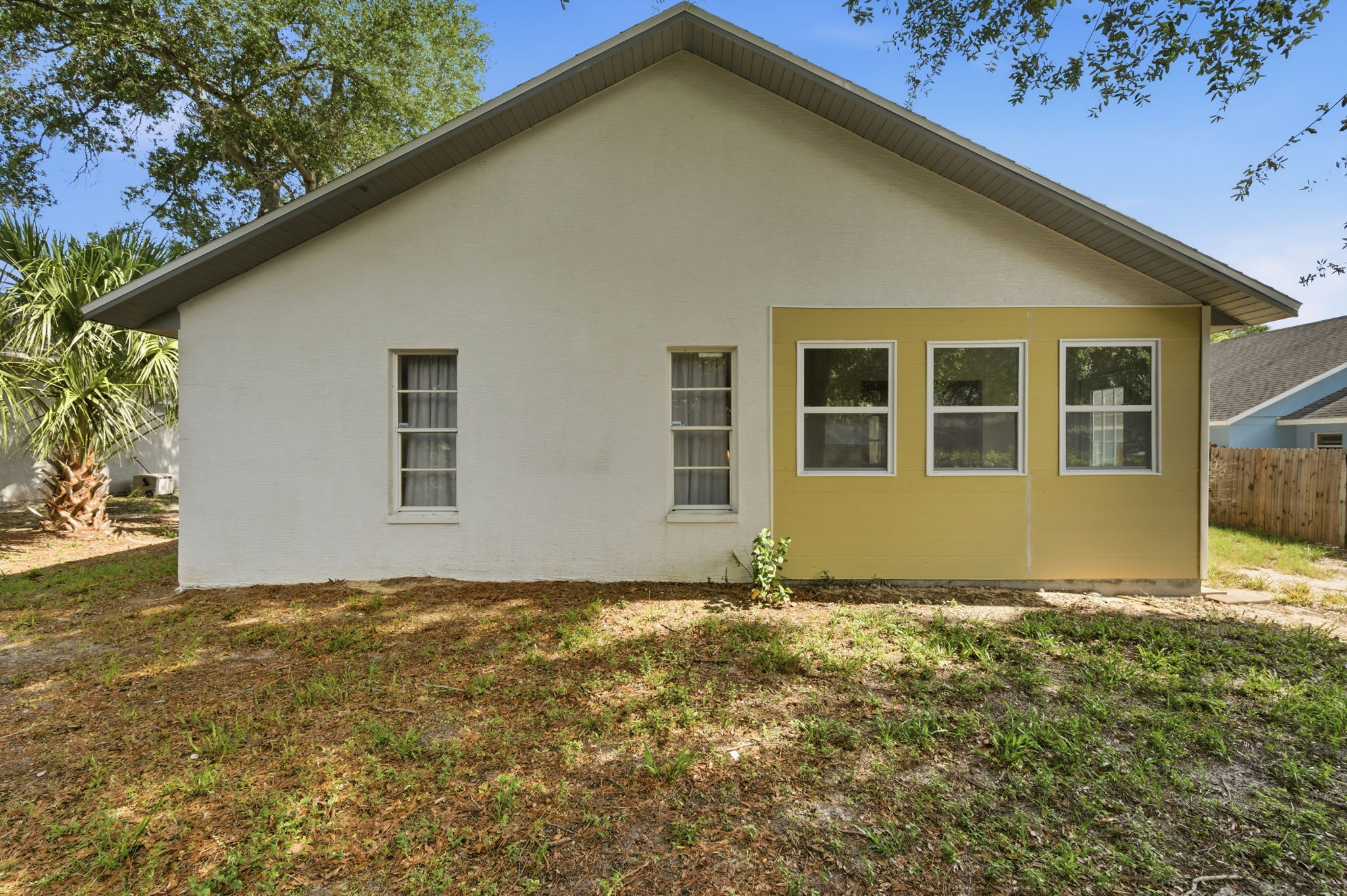 Rear Exteriors (5)