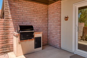Built-in BBQ Grill