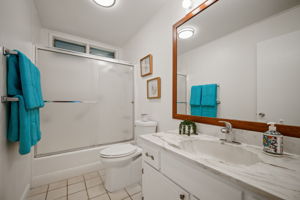  Photo 33