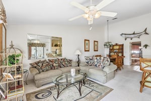 SW 12th Ave 203-S2607-003.jpg