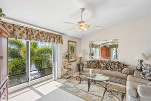 SW 12th Ave 203-S2607-004.jpg