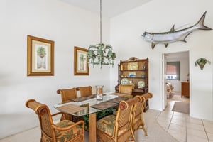 SW 12th Ave 203-S2607-008.jpg