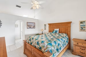 SW 12th Ave 203-S2607-018.jpg