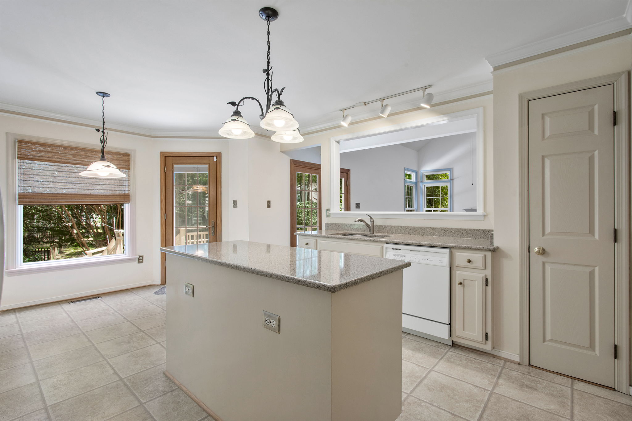 11-Kitchen