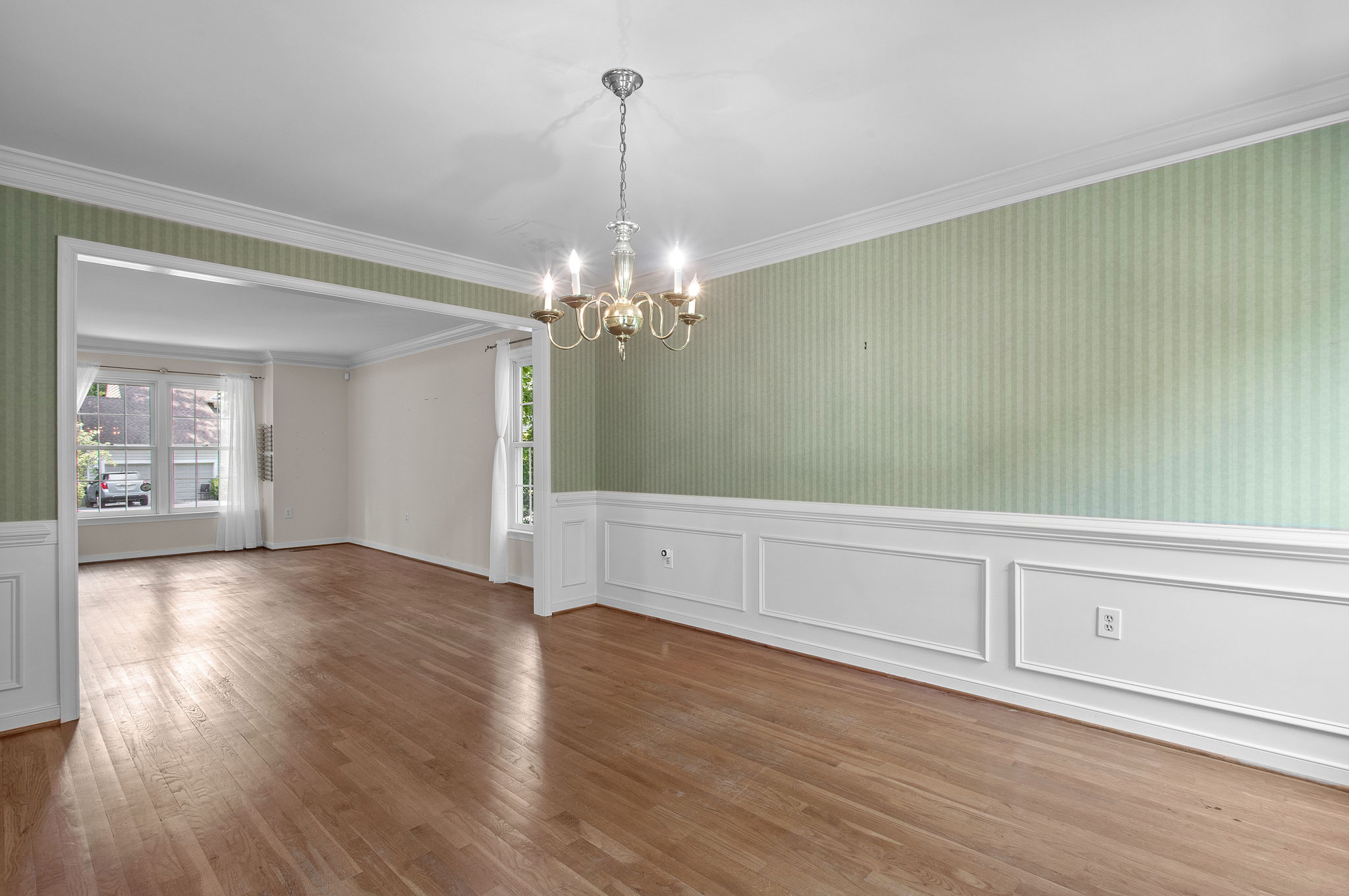 15-Dining Room