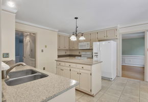 10-Kitchen