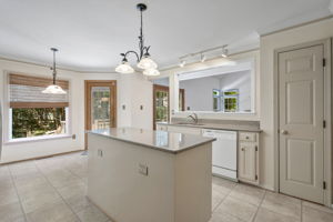 11-Kitchen