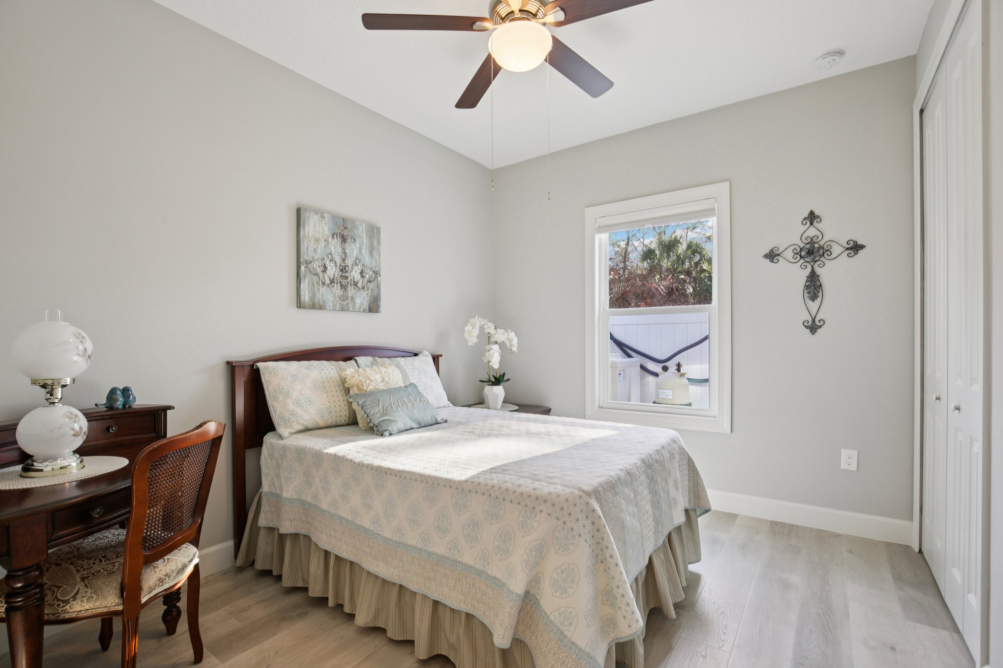 N Salford Blvd-L1802-029.jpg