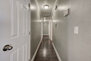  Photo 33