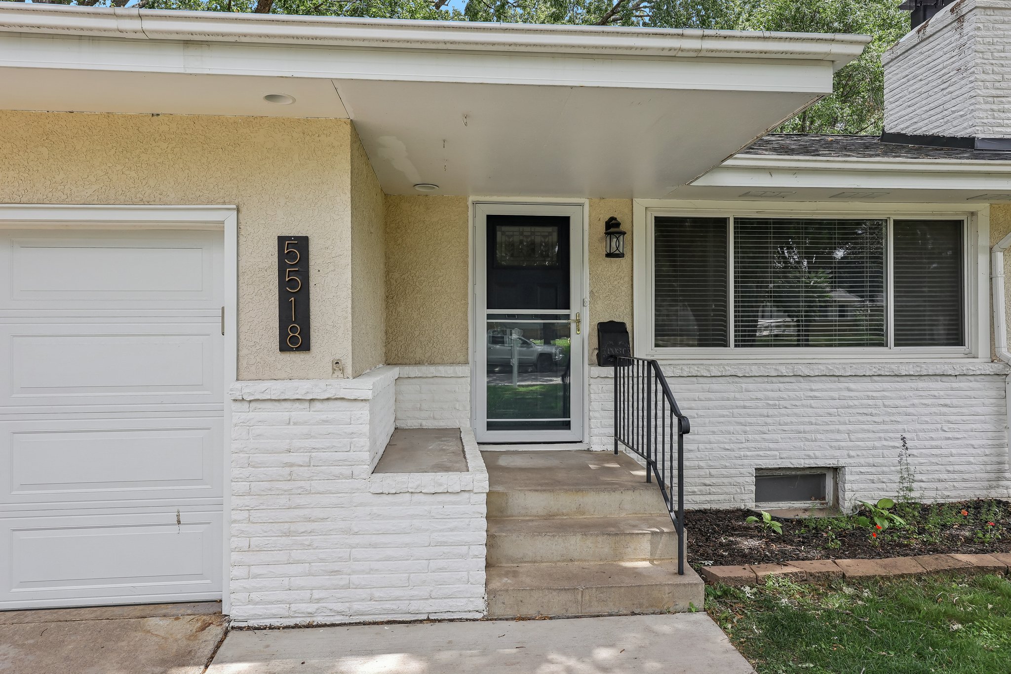 Regent Ave N-S1606-007.jpg
