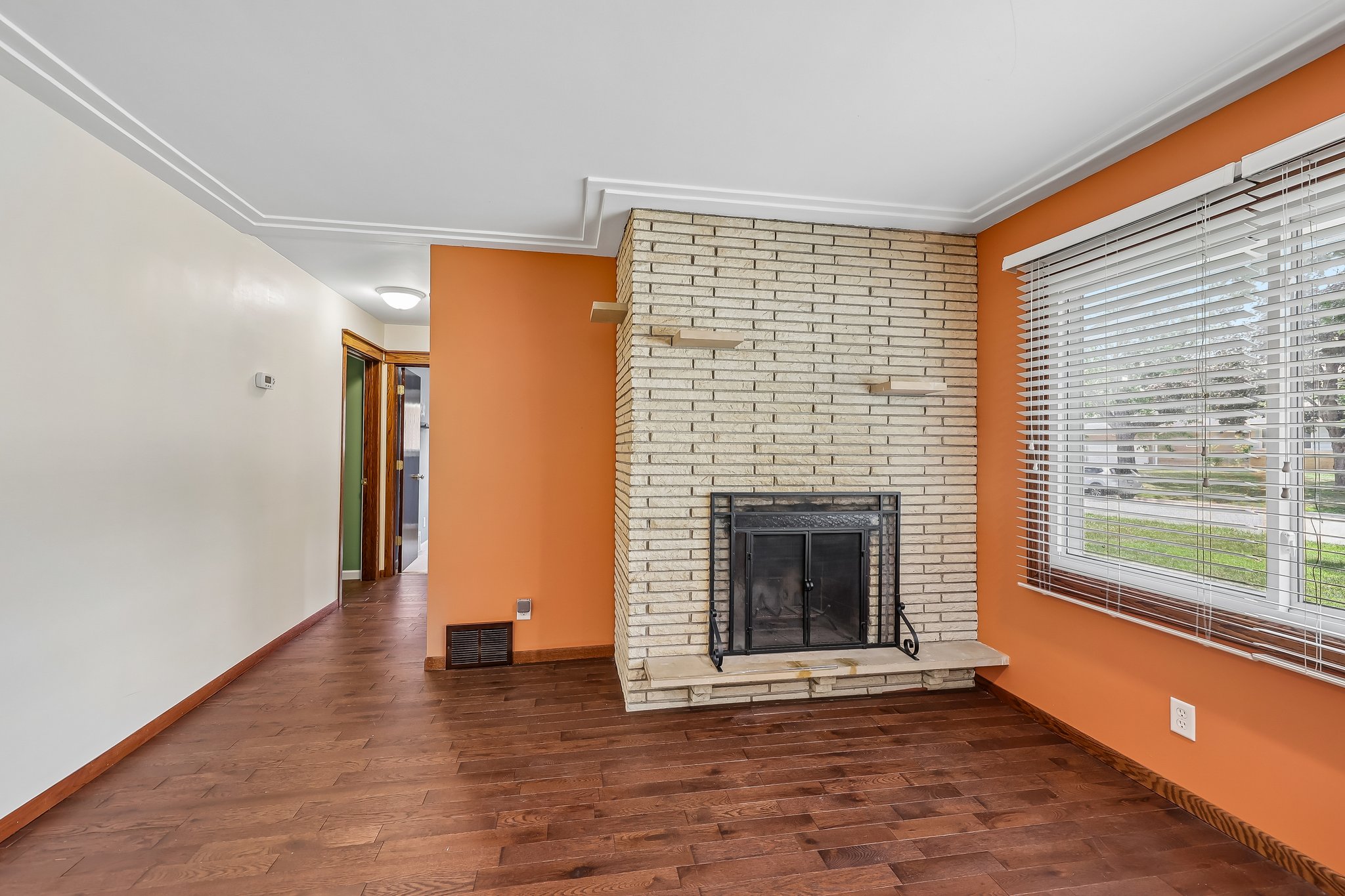 Regent Ave N-S1606-013.jpg