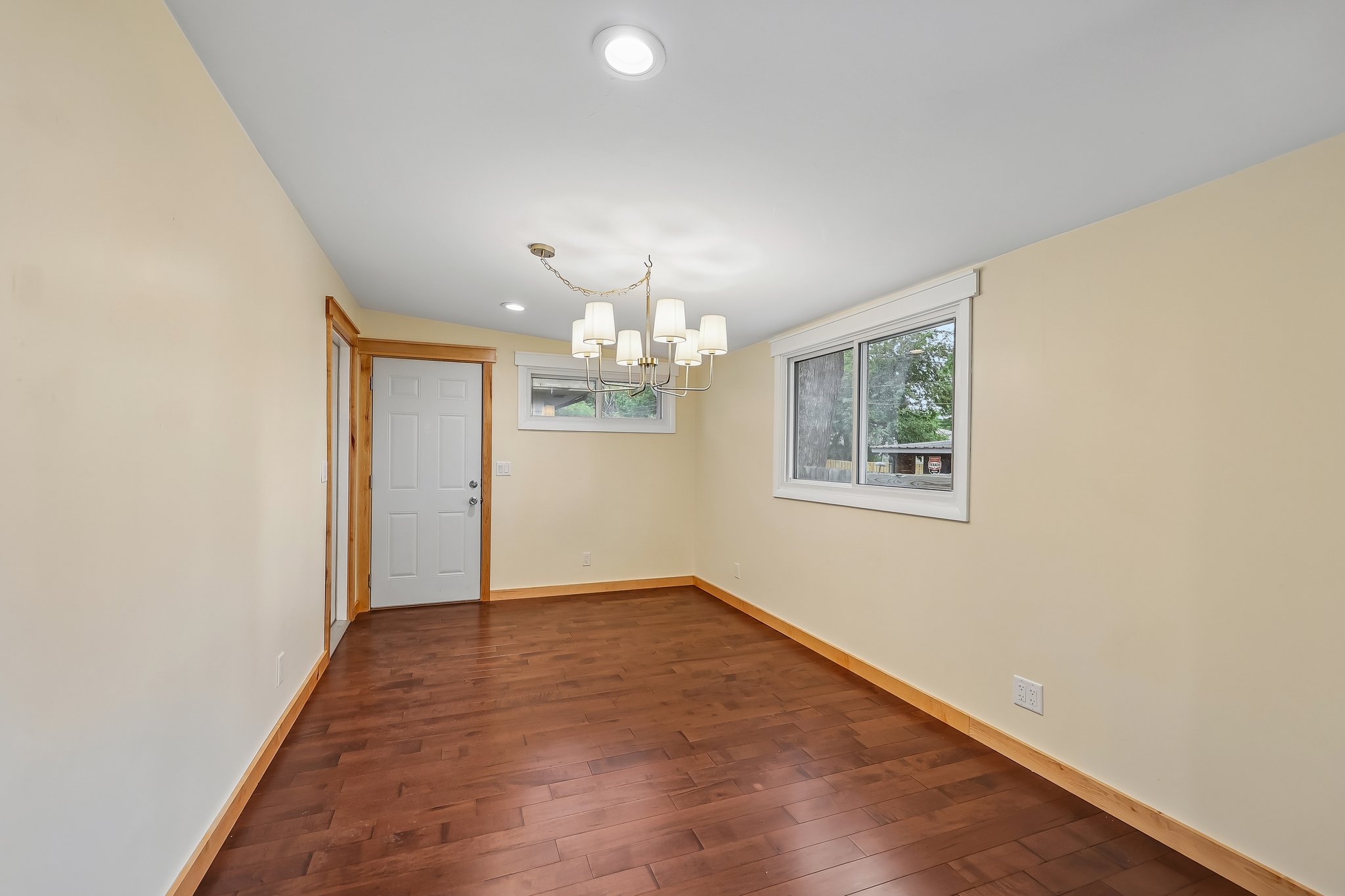 Regent Ave N-S1606-016.jpg